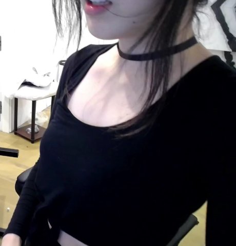 LilyPichu actrice porno photo