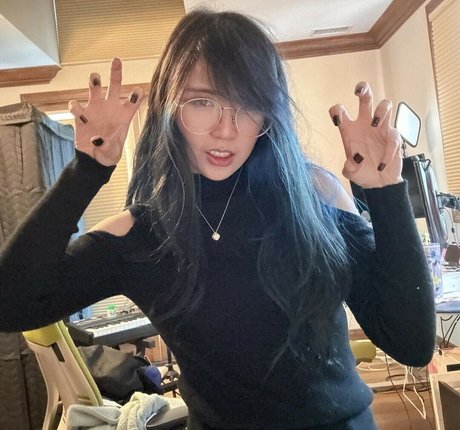 LilyPichu estrella del sexo archivo