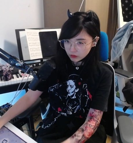 LilyPichu free star images
