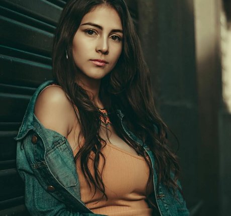 derlydaniela model sexy galleries
