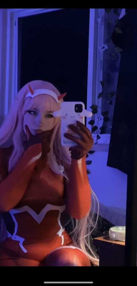 sylvieexo sexy star galleries