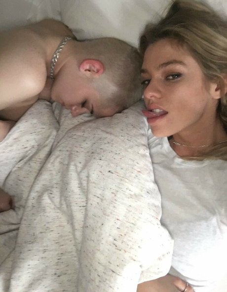 Pareja amateur onlyfans porno agradable imagen