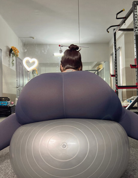 uyuy2907 modelo sexy galería