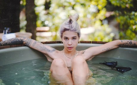 Aygrecia belle actrice des photos