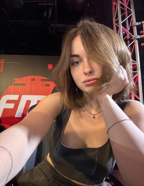 Arina Berdnikova bonita modelo recopilación