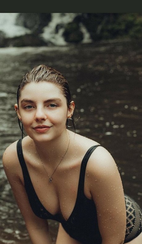 Triz Pariz actriz libre imagen