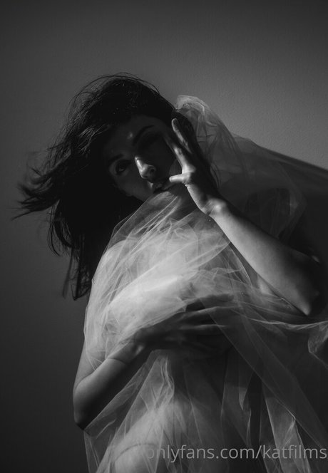 Kat Cabaret hermosa estrella porno galerías