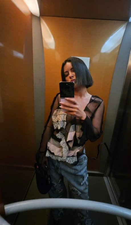 Apostoleanu model beautiful gallery