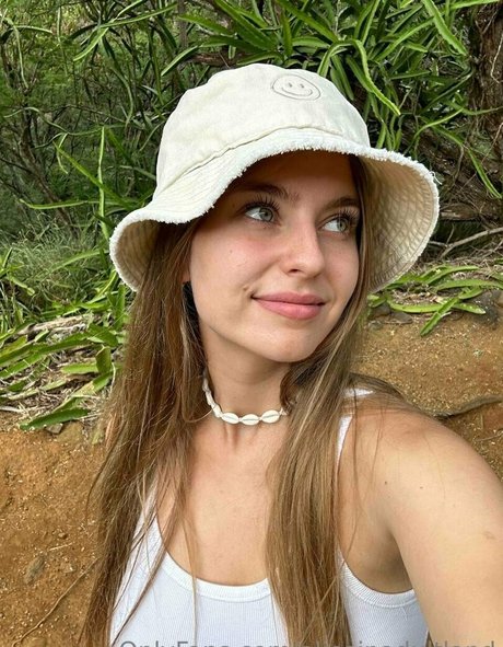 Aliceinadultland sexo estrella porno fotos