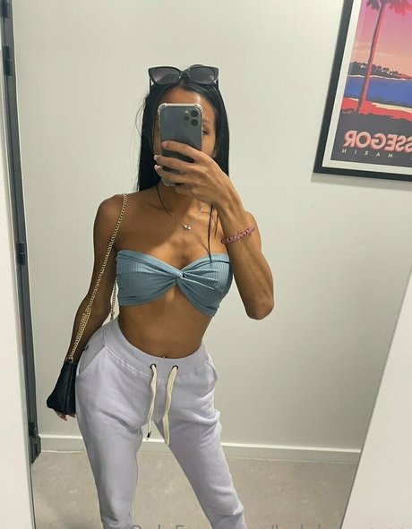 ladyboyxmos étoile érotique photo