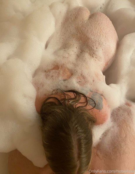 hotwifekk estrella libre galería