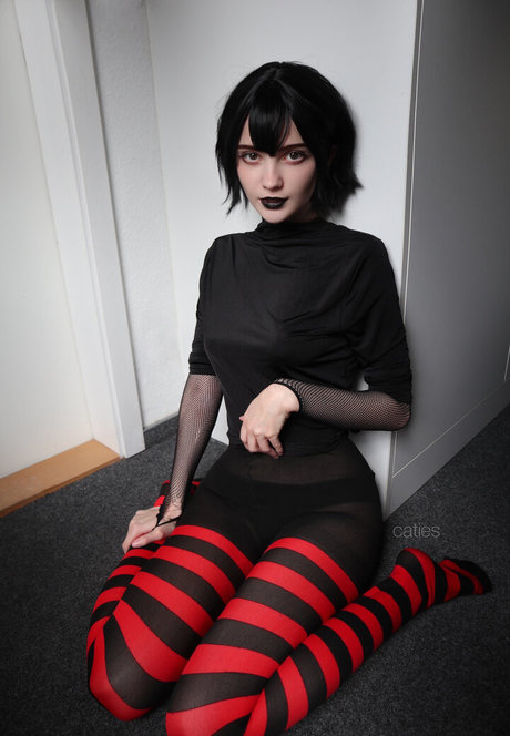 catiesgamer actrice parfaite photos