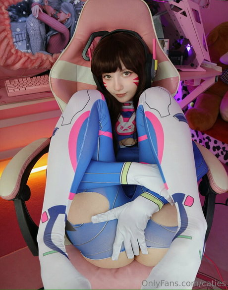 catiesgamer actrice érotique photos