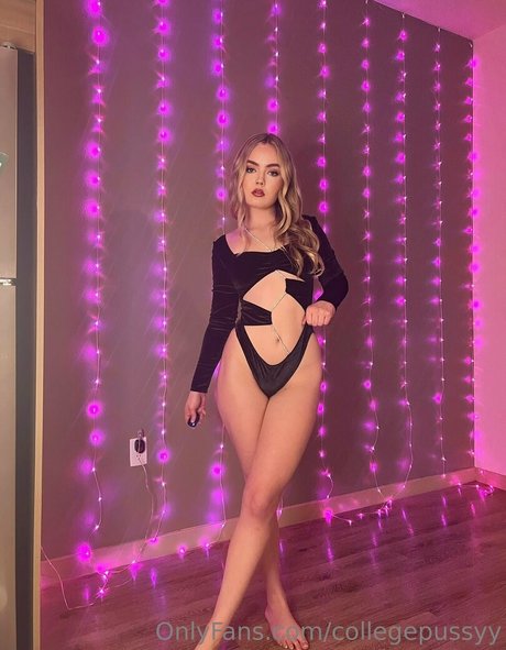 collegepussyy actriz exclusiva imágenes