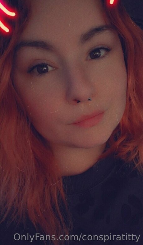 conspiratitty mejor modelo imagen