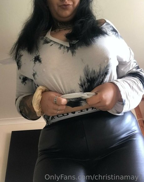 christinamay1 estrella porno atractiva imagen