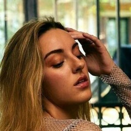 Lyzabeeth modelo bonita galerías