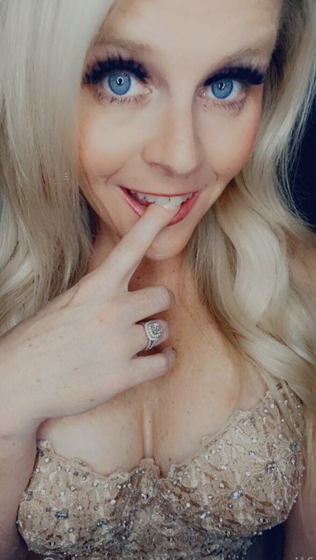 aclassymilf top star img