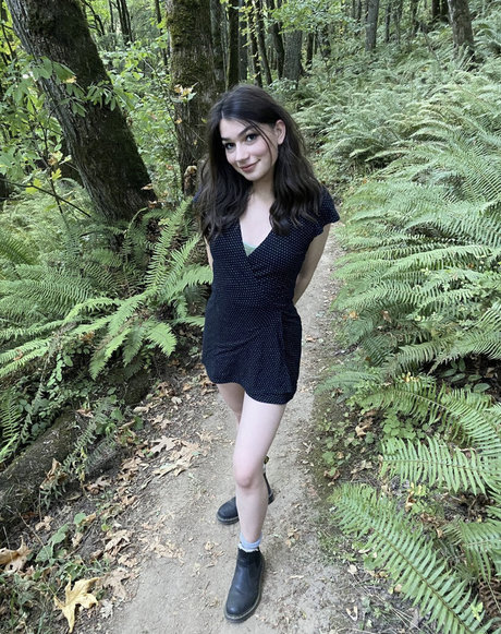 mayasnaked actrice chaude photo