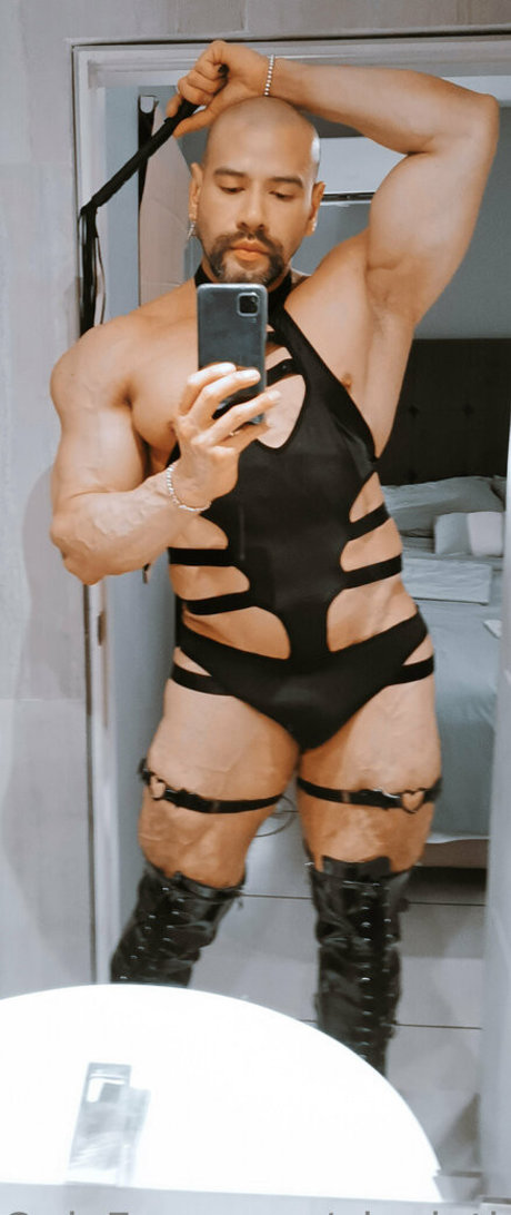 aleolatinoxxx belle star du porno img