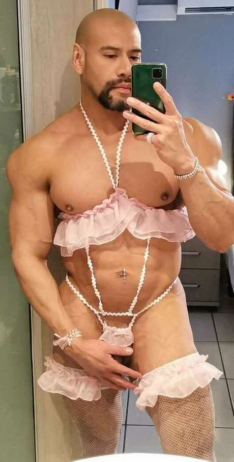 aleolatinoxxx estrella porno hd fotos