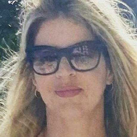 Mariana Santos modèle sympa des photos