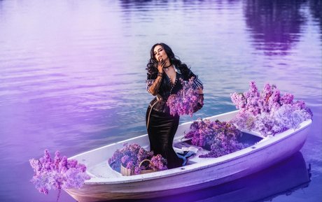 Ann Shakhovskaya estrella atractiva foto