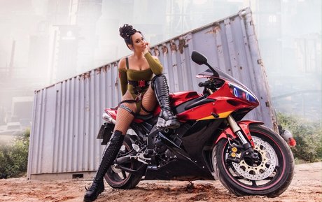 Ann Shakhovskaya modelo pornografico galería