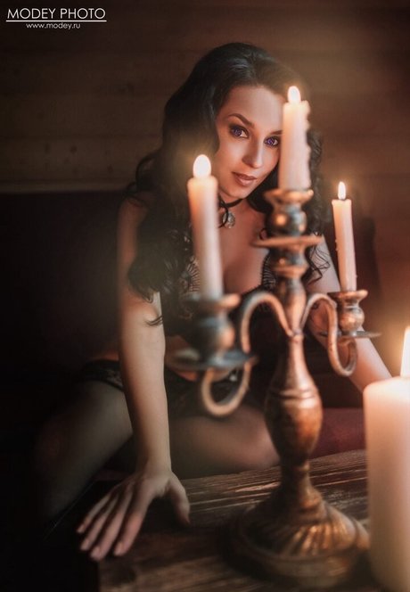 Ann Shakhovskaya modèle érotique images