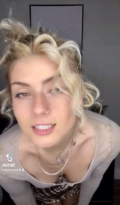 Faith Ordway star pornographique galerie