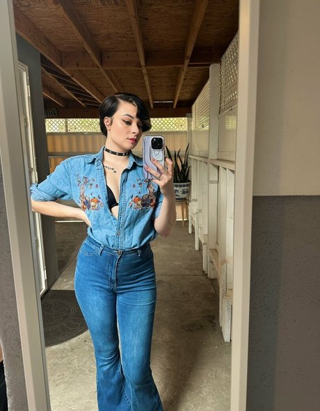 Harliantihero estrella porno bonita imágenes