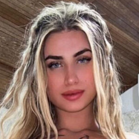 Julia Govea étoile de haute qualité galeries