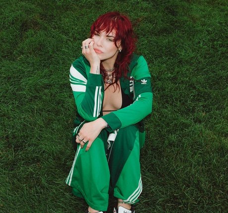 Taylor Upsahl star érotique galeries