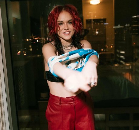 Taylor Upsahl estrella porno bonita galerías