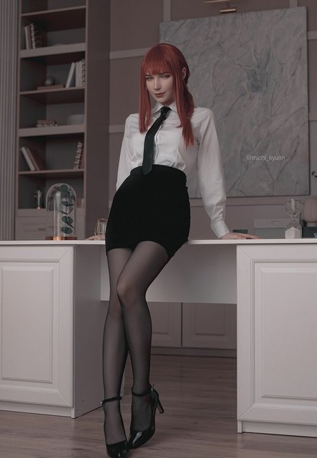 Michi Kyunn estrella bonita archivo