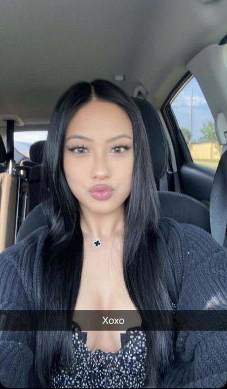 Gabby hua étoile nue collection