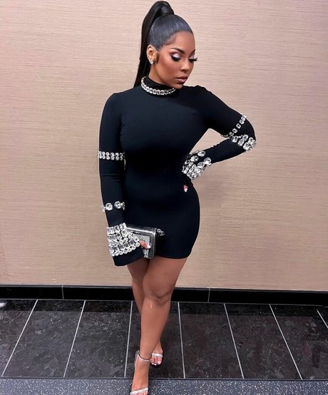 Ashanti estrella adulta imagen