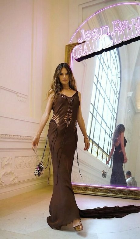 Alessandra Ambrosio modèle de haute qualité galerie