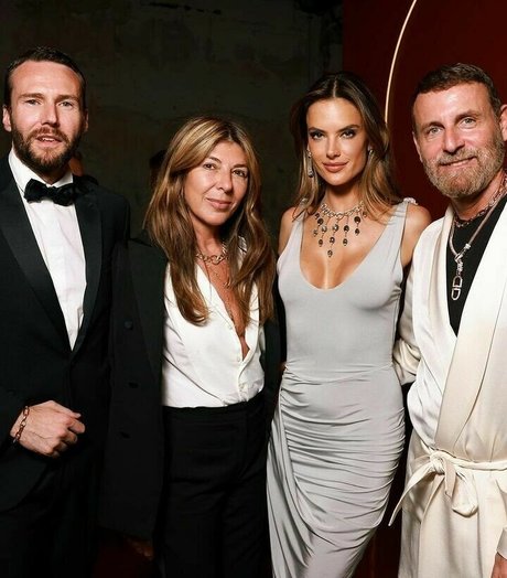 Alessandra Ambrosio actriz libre archivo