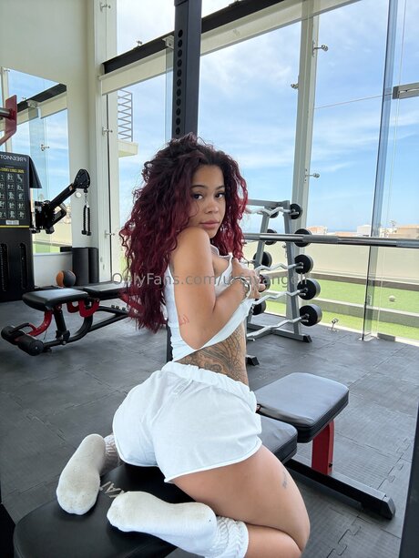 urfavangell hermosa actriz fotos