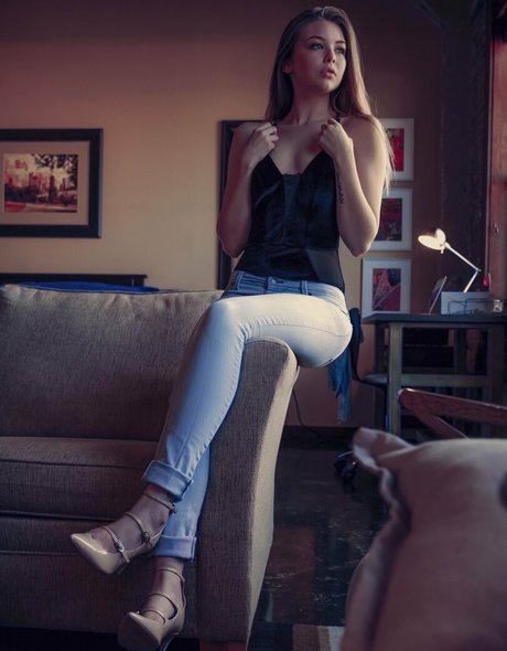 Lana Lea star du porno adulte photo