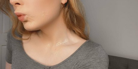 Shy Trans modelo caliente foto