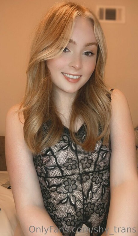 Shy Trans modèle hd archive