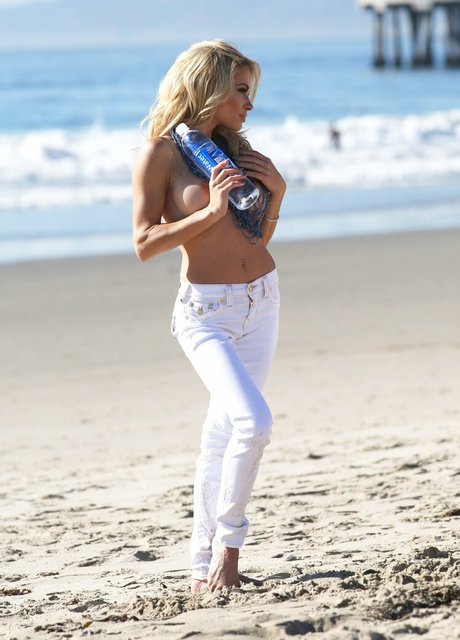 Dani Mathers actriz exclusiva archivo