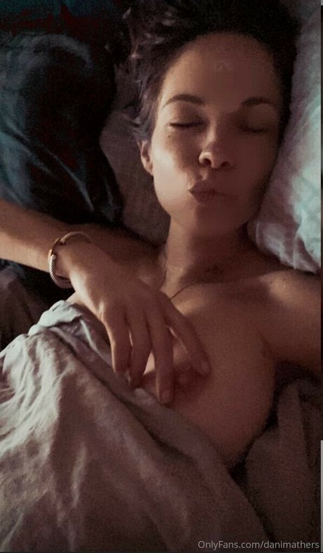 Dani Mathers model porn img