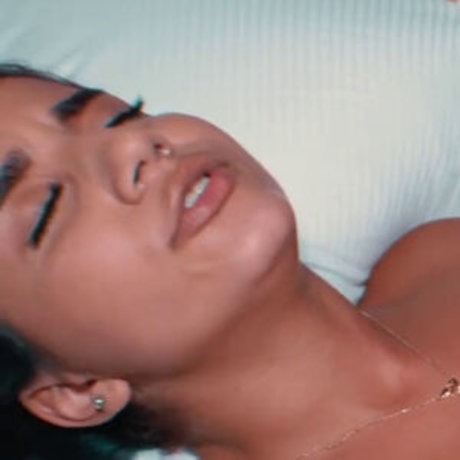 Roxie Sinner hermosa estrella porno fotos