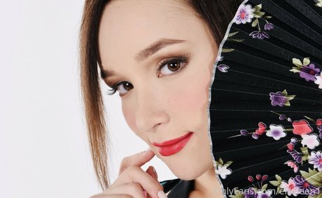 Ellie Leen star du porno exclusive archive