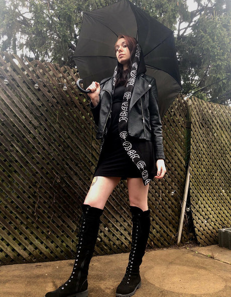 yubaba yaga modelo libre imágenes