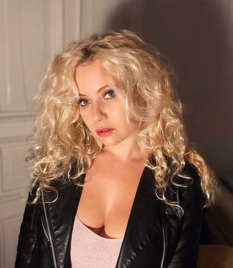 Steffi Landerer bonita modelo imagen