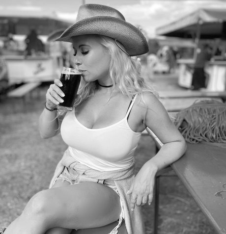 Steffi Landerer étoile de haute qualité img